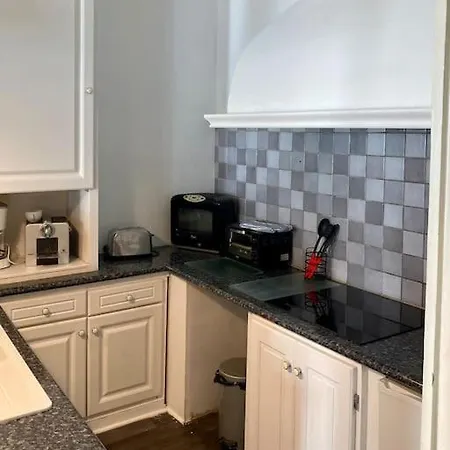 Holiday home Maison De Entre Cite Et Canal Du Midi - Classee 4 Etoiles Carcassonne